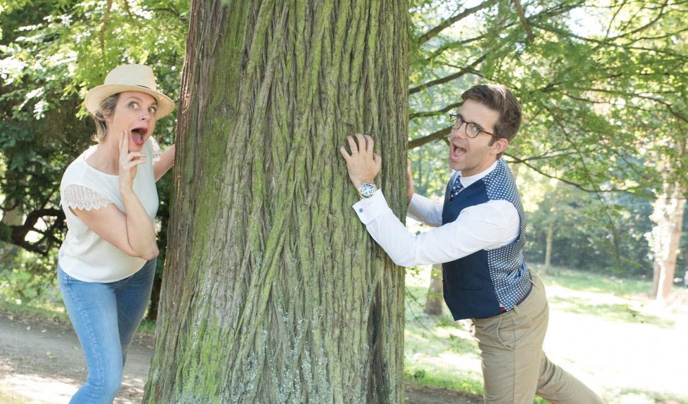 photo de couple dans le parc du bois de boulogne origianle